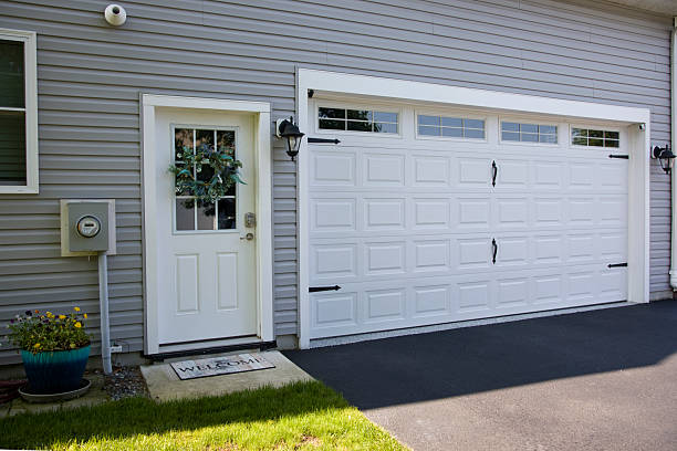 24/7 Emergency Garage Door Panel Replacement experts in Washington County County, OK